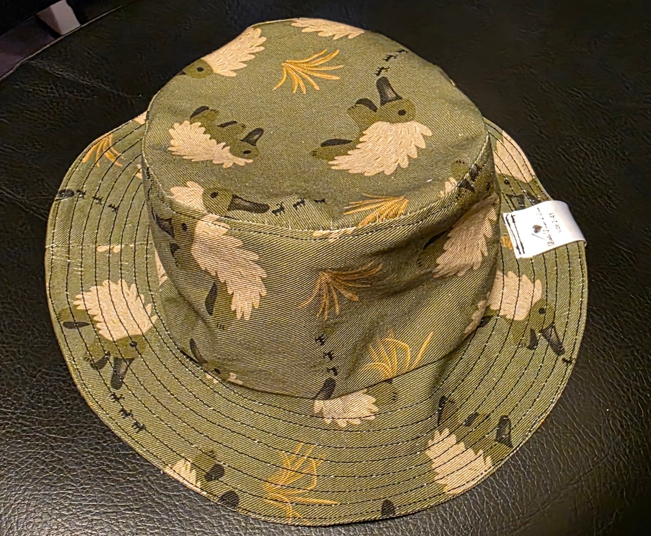 Kids bucket hat - Echidna